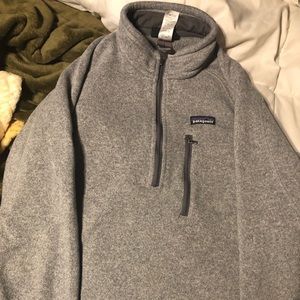 Men’s Patagonia sweater size medium